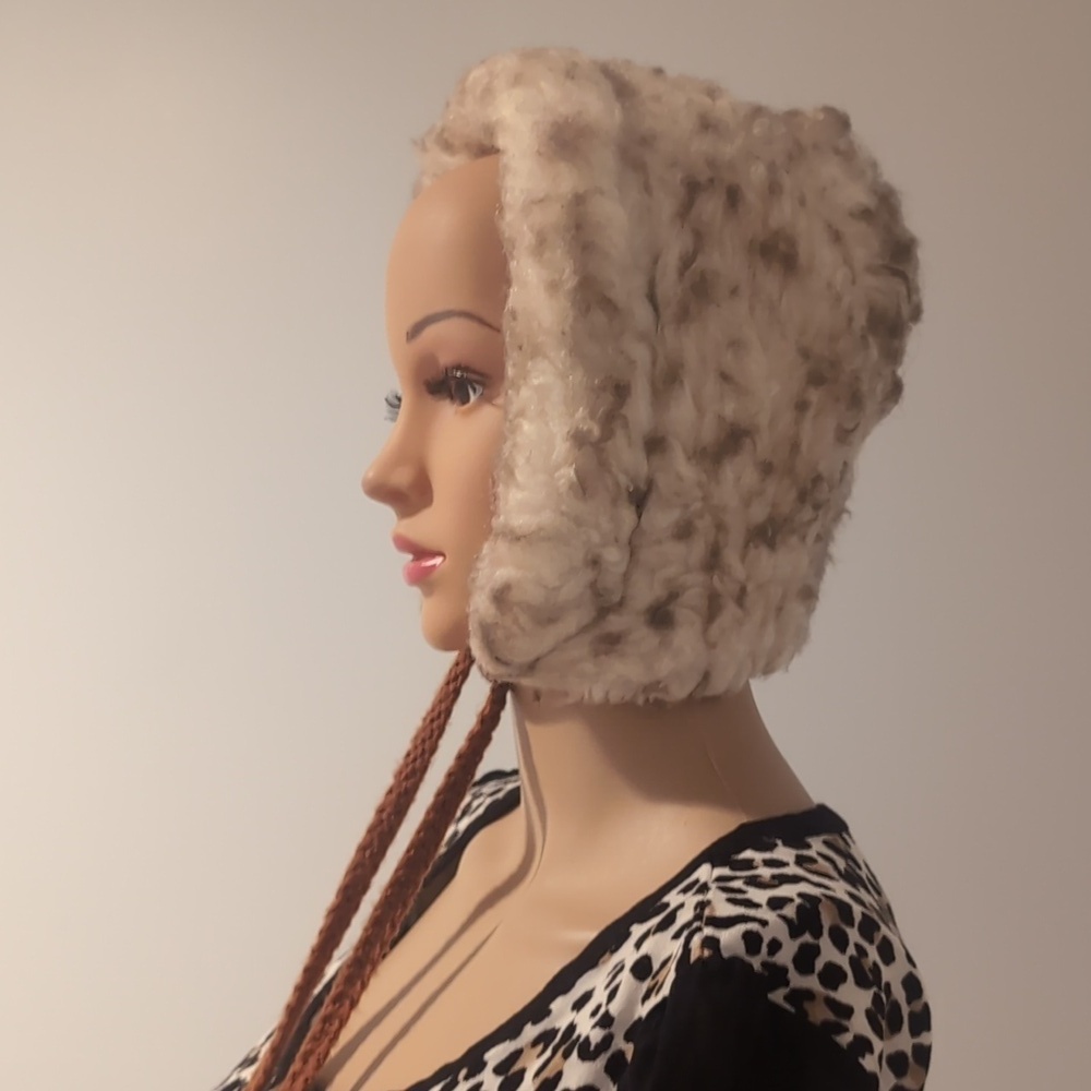 Vintage Alpaca hat with pom pom